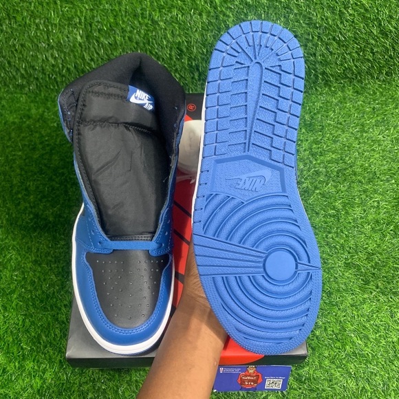 2022 Air Jordan 1 Retro High OG “Marina Blue” - Picture 4 of 15